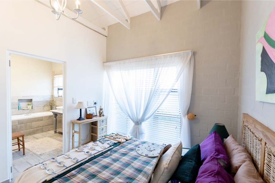 4 Bedroom Property for Sale in Shelley Point Western Cape